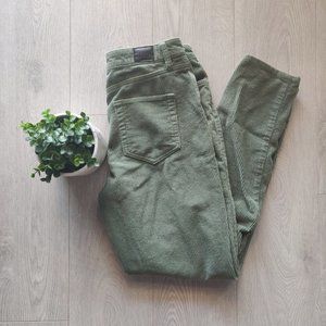 BDG GREEN HIGH WAIST MOM CORDUROY PANTS